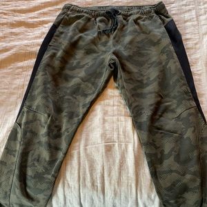 Camo jogger active
